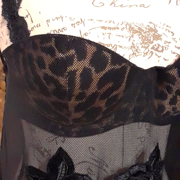 Victoria's Secret babydoll shortie - Picture 3 of 8